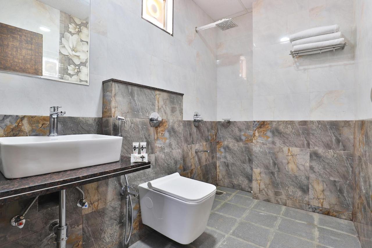 Oyo 23174 Hotel Parth Inn Dwarka  Luaran gambar
